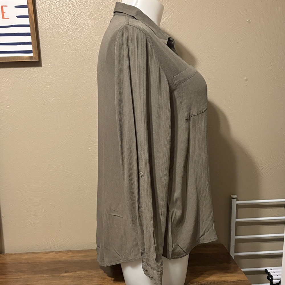Olive & Oak Green Button-Down Shirt - Picture 6 of 7